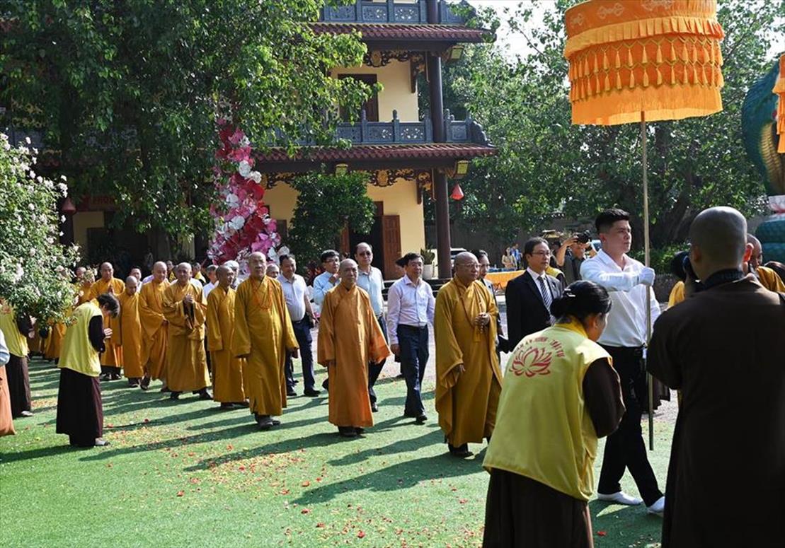 truyen-thong-phat-giao-viet-nam-sau-15-nam-tu-tin-phat-su-den-ket-noi-cong-dong_nguoiphattu_com_nhu luc pham ngoc son  (6).jpg